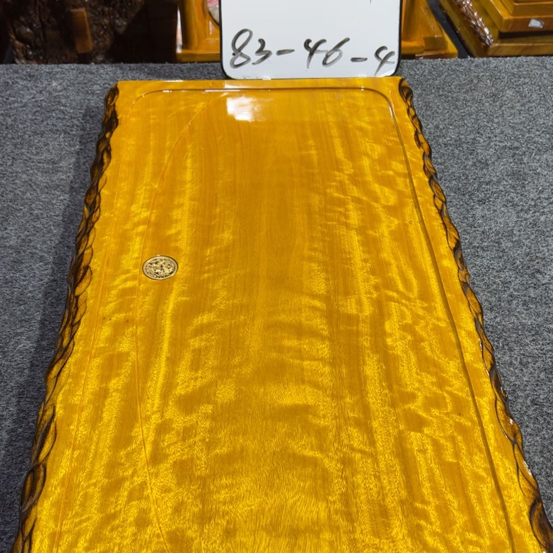 酒***验缅甸大叶金丝楠实木茶盘