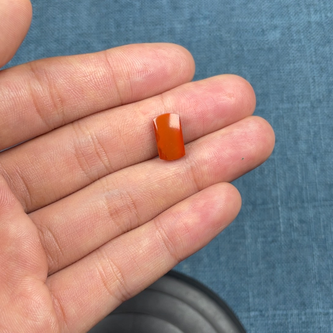 未镶嵌配饰南红玛瑙