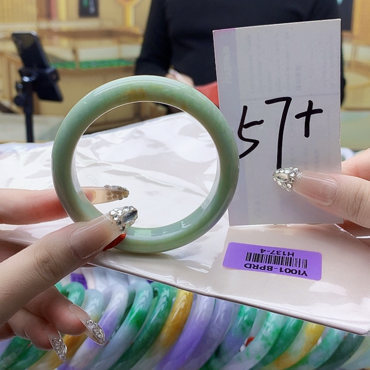 翡翠未镶嵌手镯nn