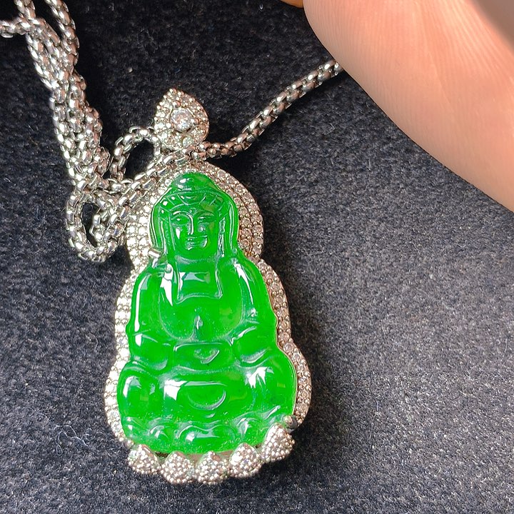 翡翠未镶嵌颈饰翡翠