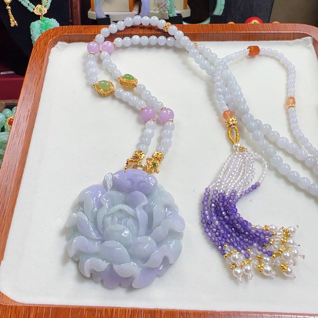 翡翠未镶嵌毛衣链春彩牡丹花