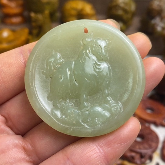 蛇纹石玉未镶嵌颈饰21