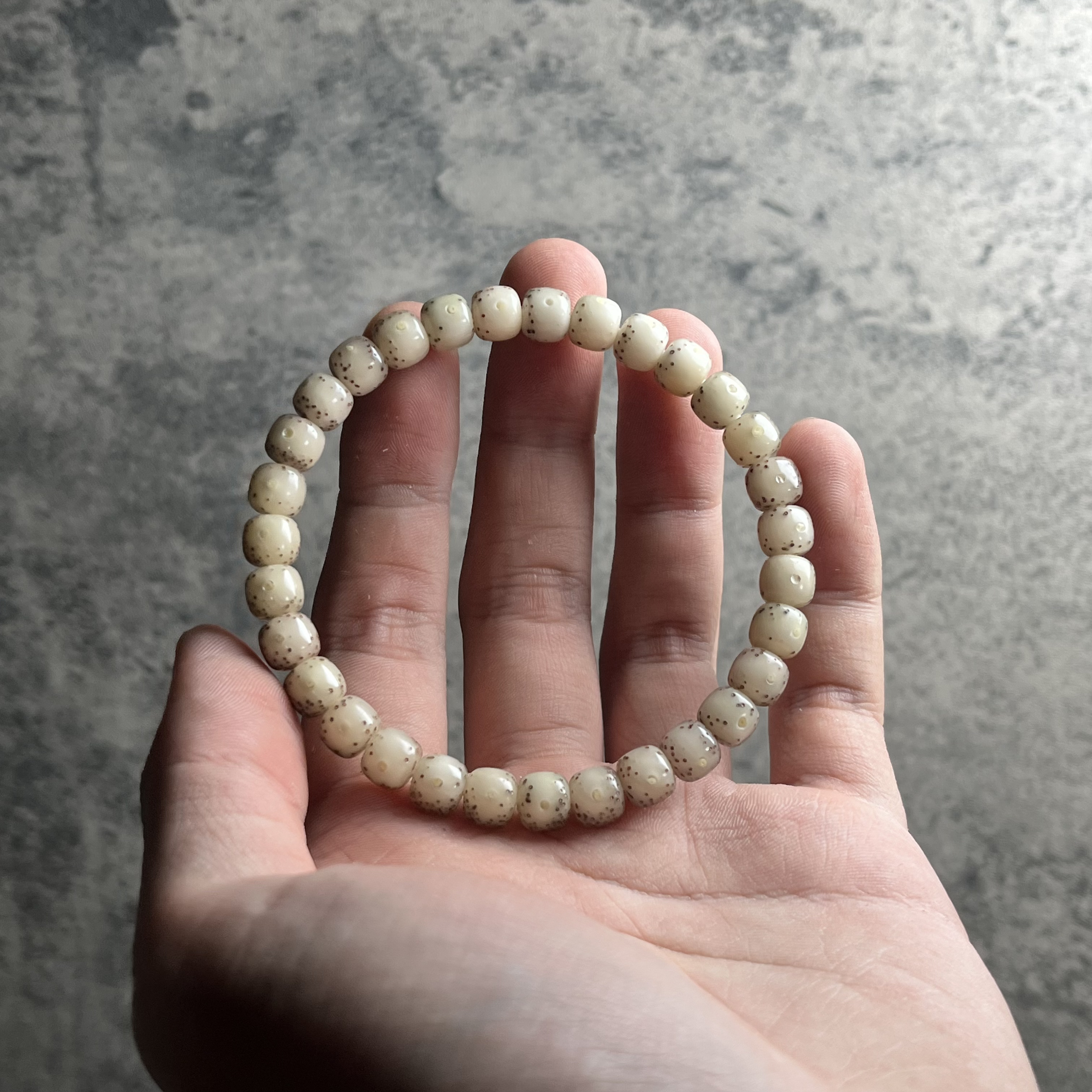 精品级7冰糖玉化通体留白老型星月菩提手串A7QYHTT