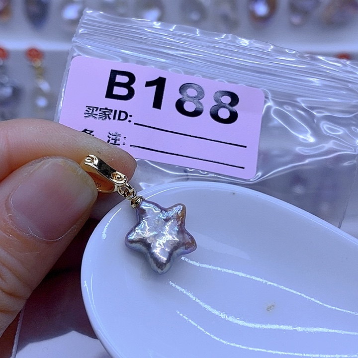 颈饰未镶嵌淡水珍珠