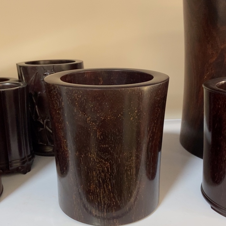 檀香紫檀（小叶紫檀）笔筒