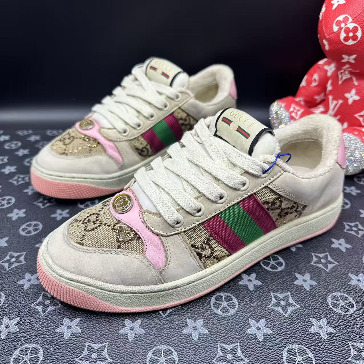 95新 GUCCI/古驰 男士粉棕老花经典脏脏鞋37欧码 zzg664