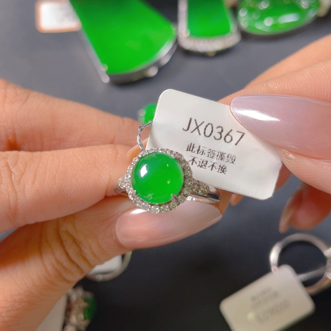 【闪购商品】颈饰银S925镶嵌翡翠马**胎翡翠