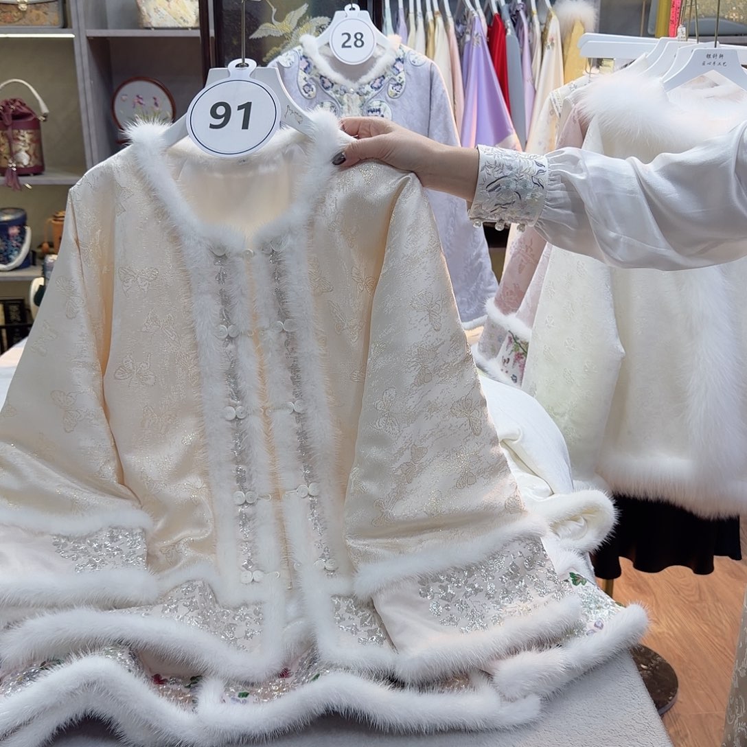 ****酒好看好看的人儿们