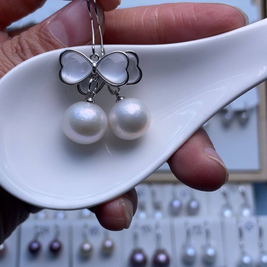 未镶嵌淡水珍珠耳饰