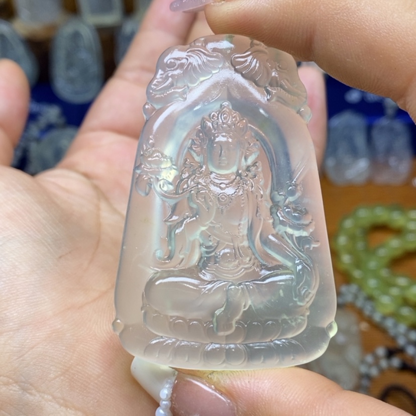 【闪购商品】蛇纹石玉颈饰未镶嵌