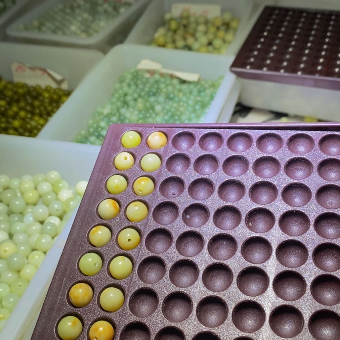 【闪购商品】蛇纹石玉颈饰未镶嵌78