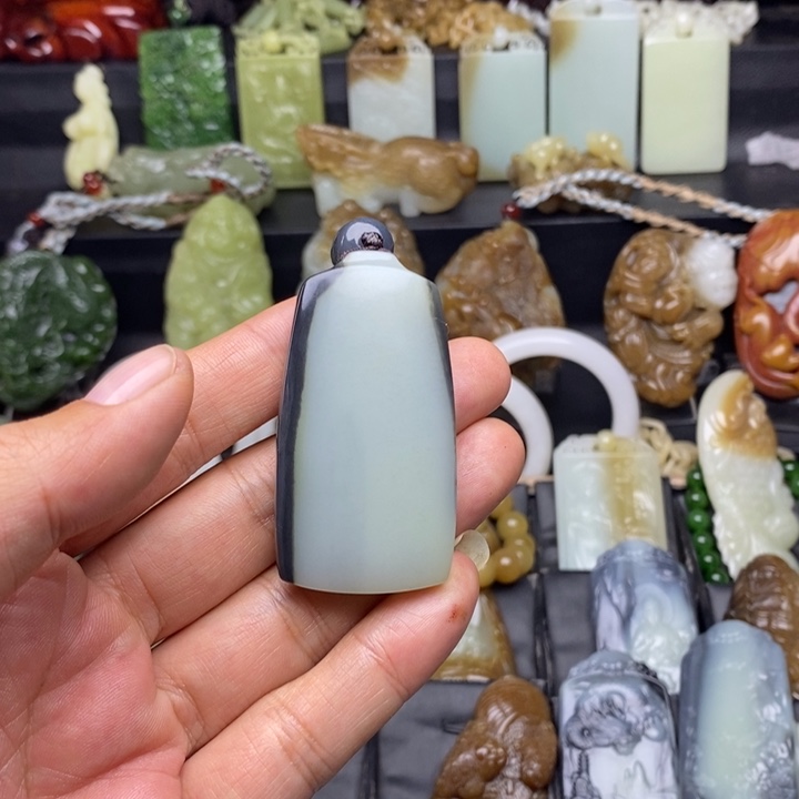 奋****和田玉未镶嵌颈饰