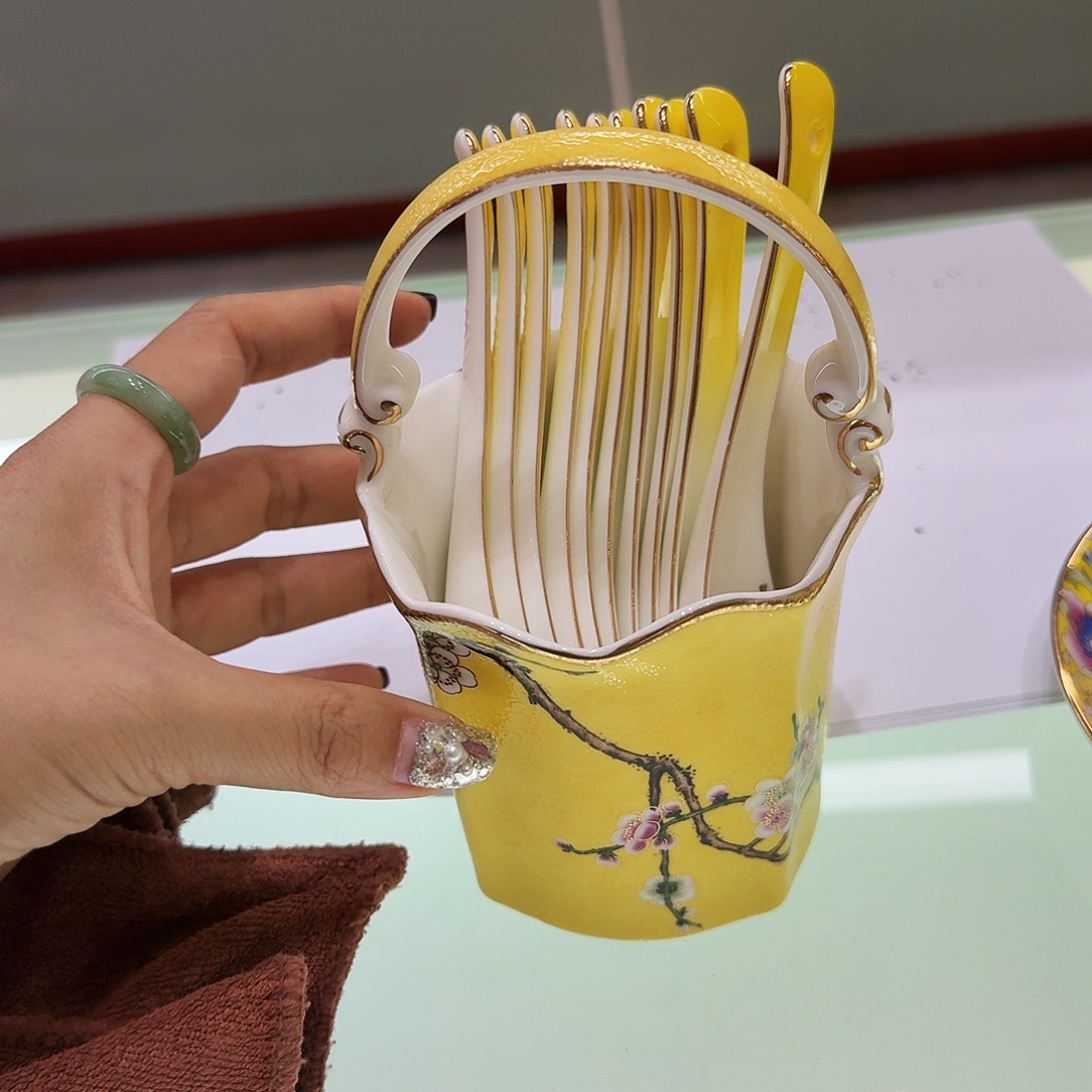 优***哒搪瓷骨瓷陶瓷高温家用陶瓷