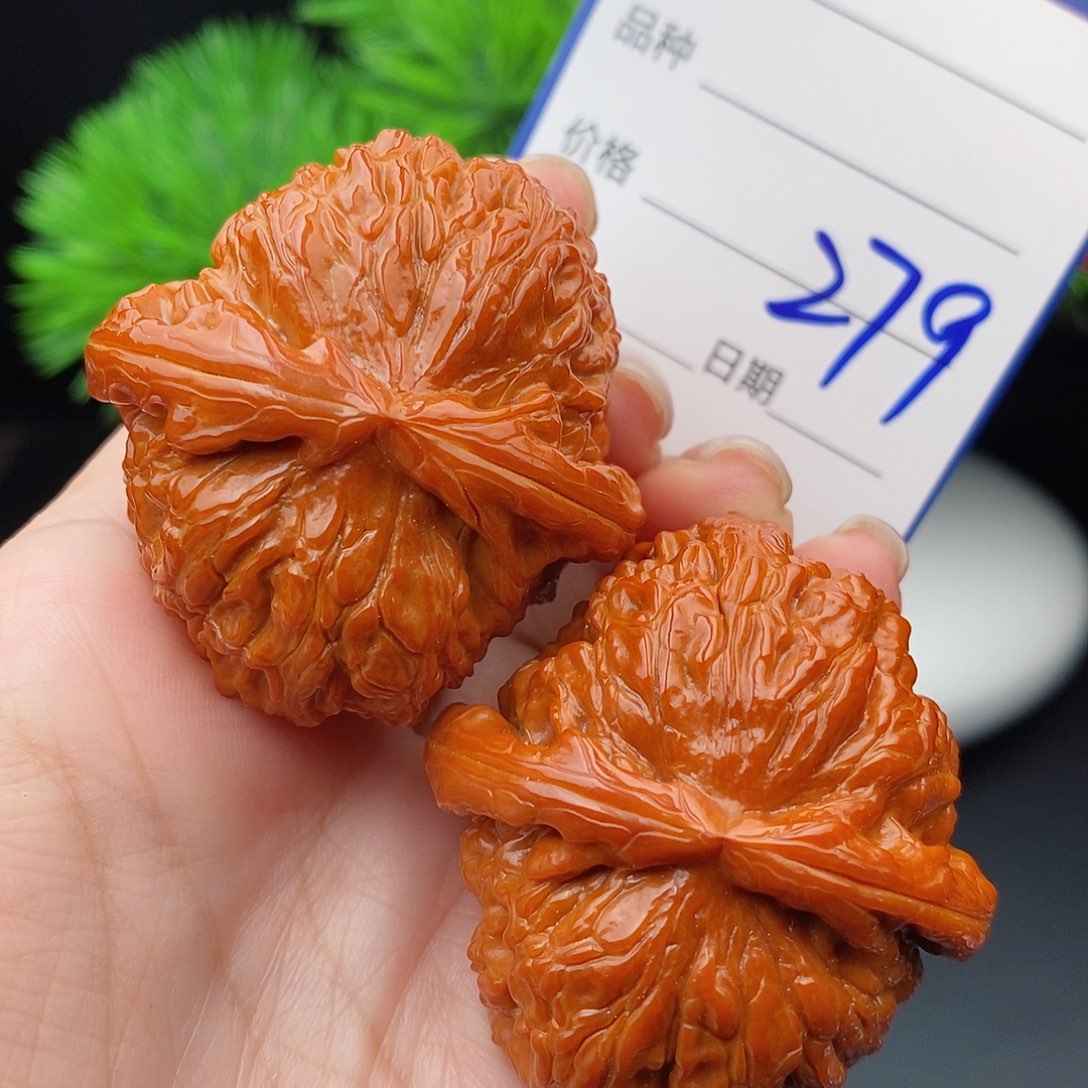 文玩核桃把件43.5闷白279