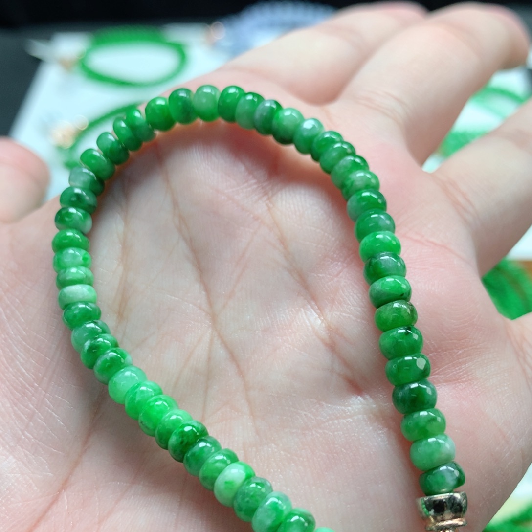 翡翠未镶嵌手链翡翠
