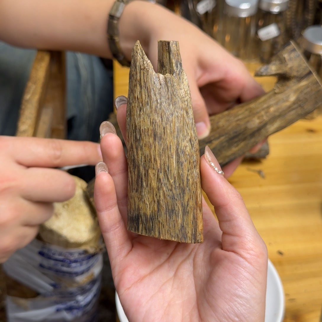 沉香沉香碎屑白棋品种块料40克