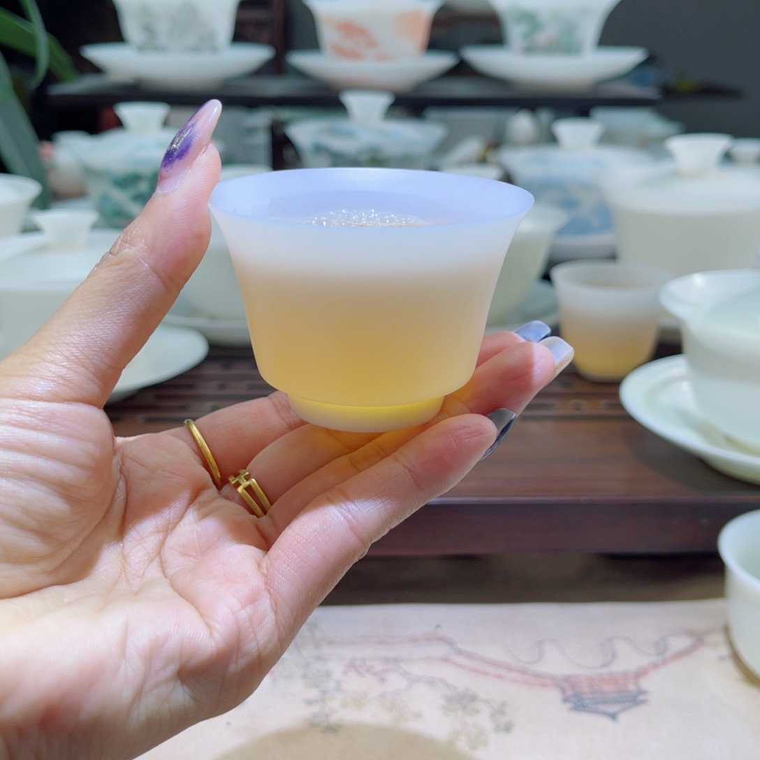 超薄胎羊脂玉瓷50毫升客杯不烫手