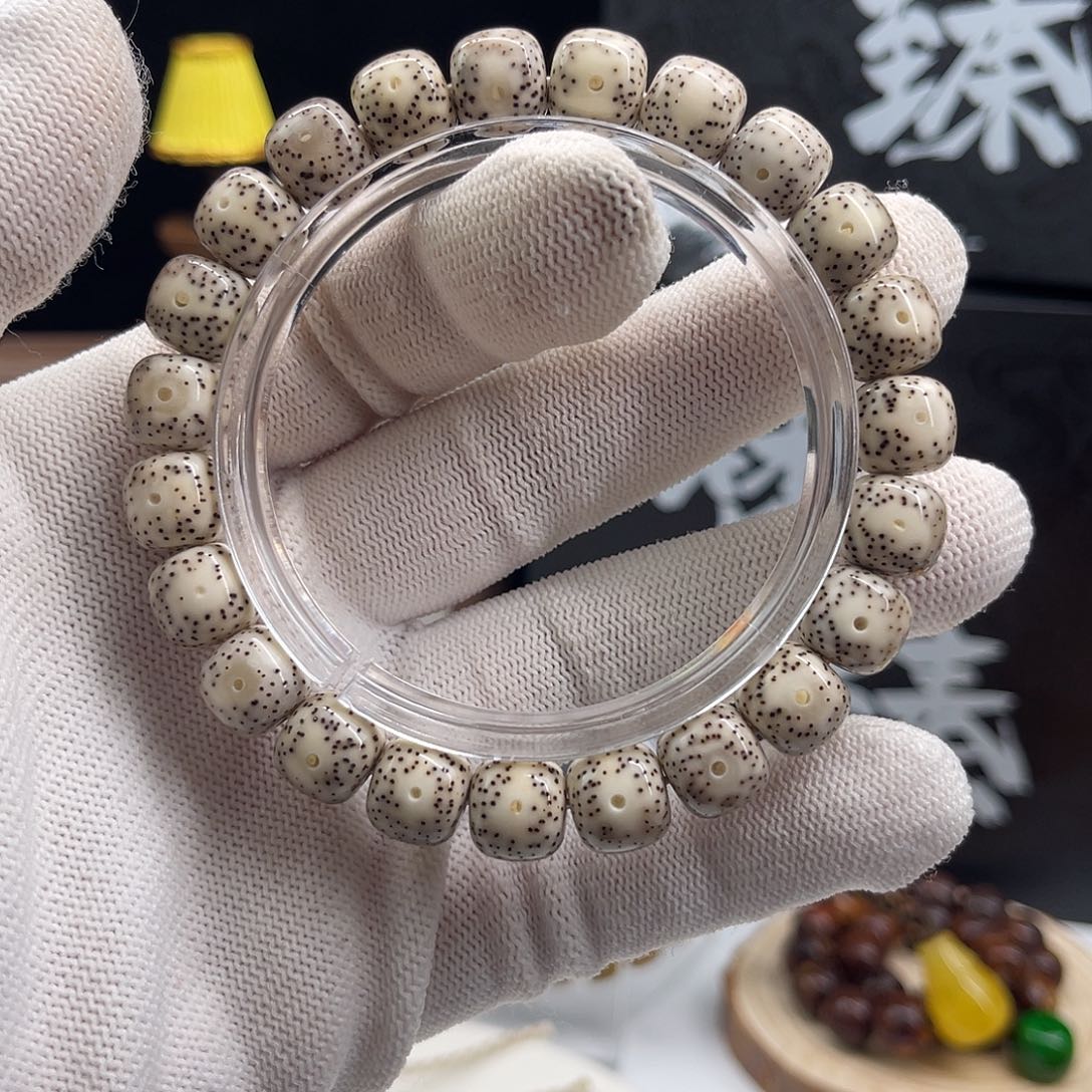 手串星月菩提石玉糯冰10×9
