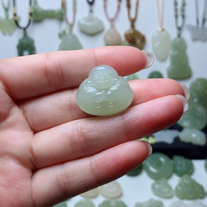 和田玉吊坠未镶嵌