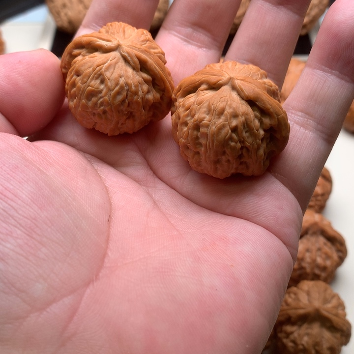 文玩核桃吊坠雪**客白狮子