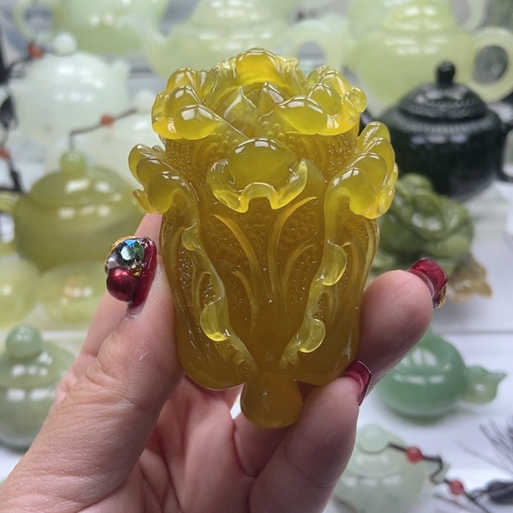 蛇纹石玉手把未镶嵌白****店