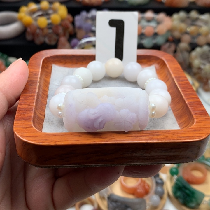 石英质玉手链未镶嵌