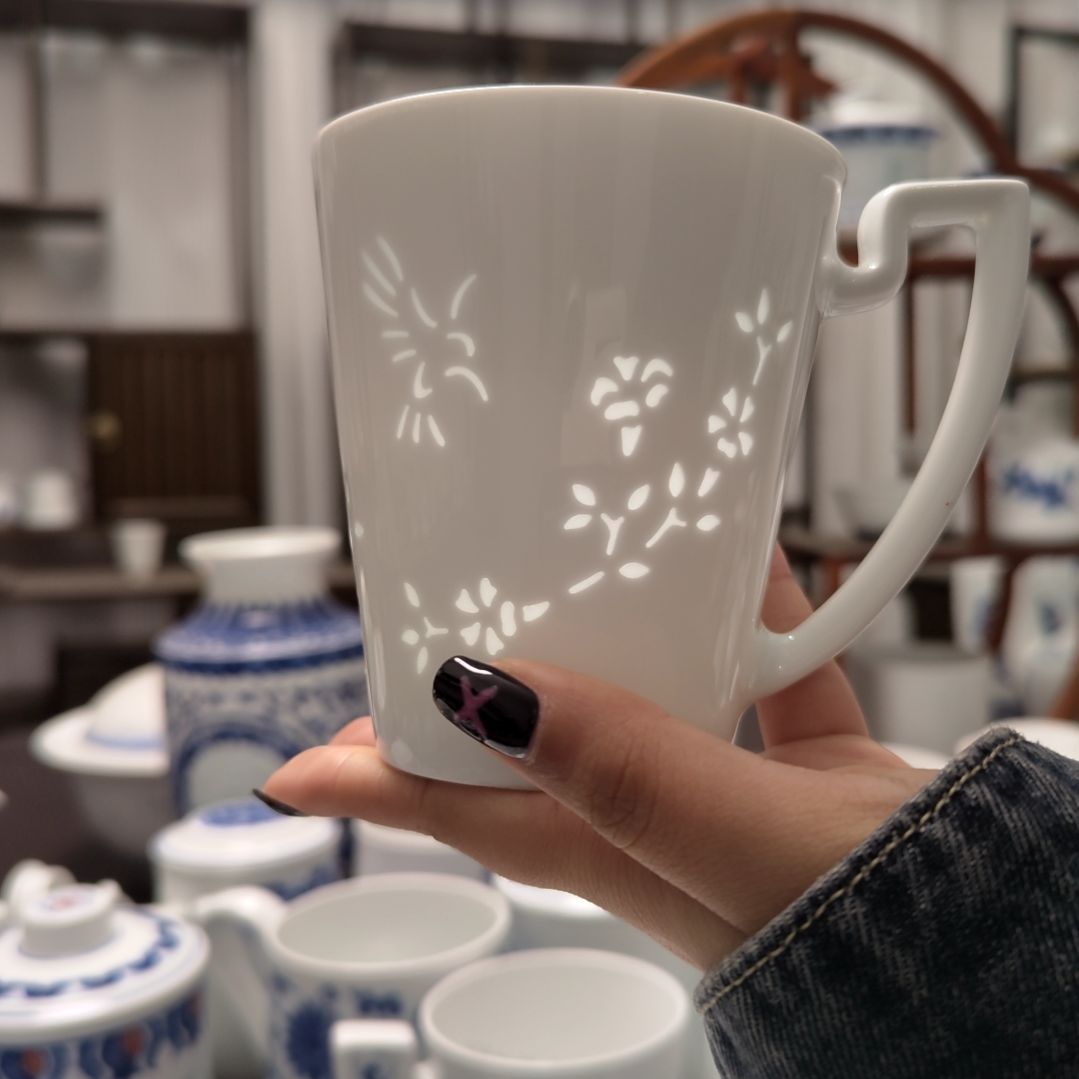 陶瓷翠影马克杯一个