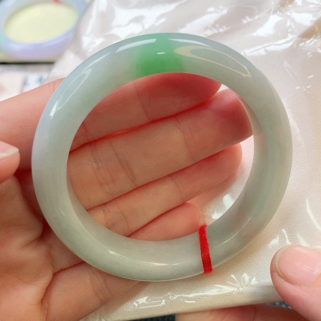 翡翠手镯未镶嵌52正