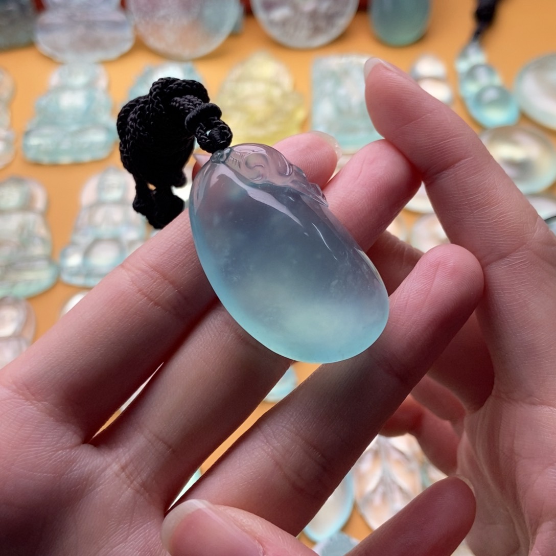 蛇纹石玉吊坠(不含链)未镶嵌稣****光福袋