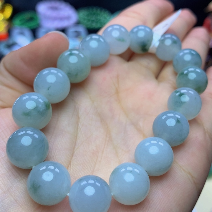 翡翠手链未镶嵌翡翠