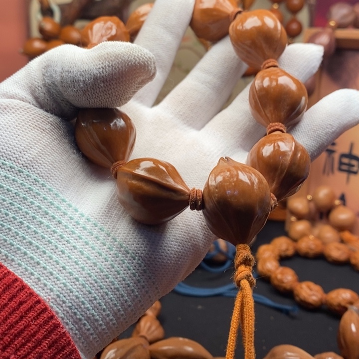 手串/手链橄榄核2.1三花铁盒