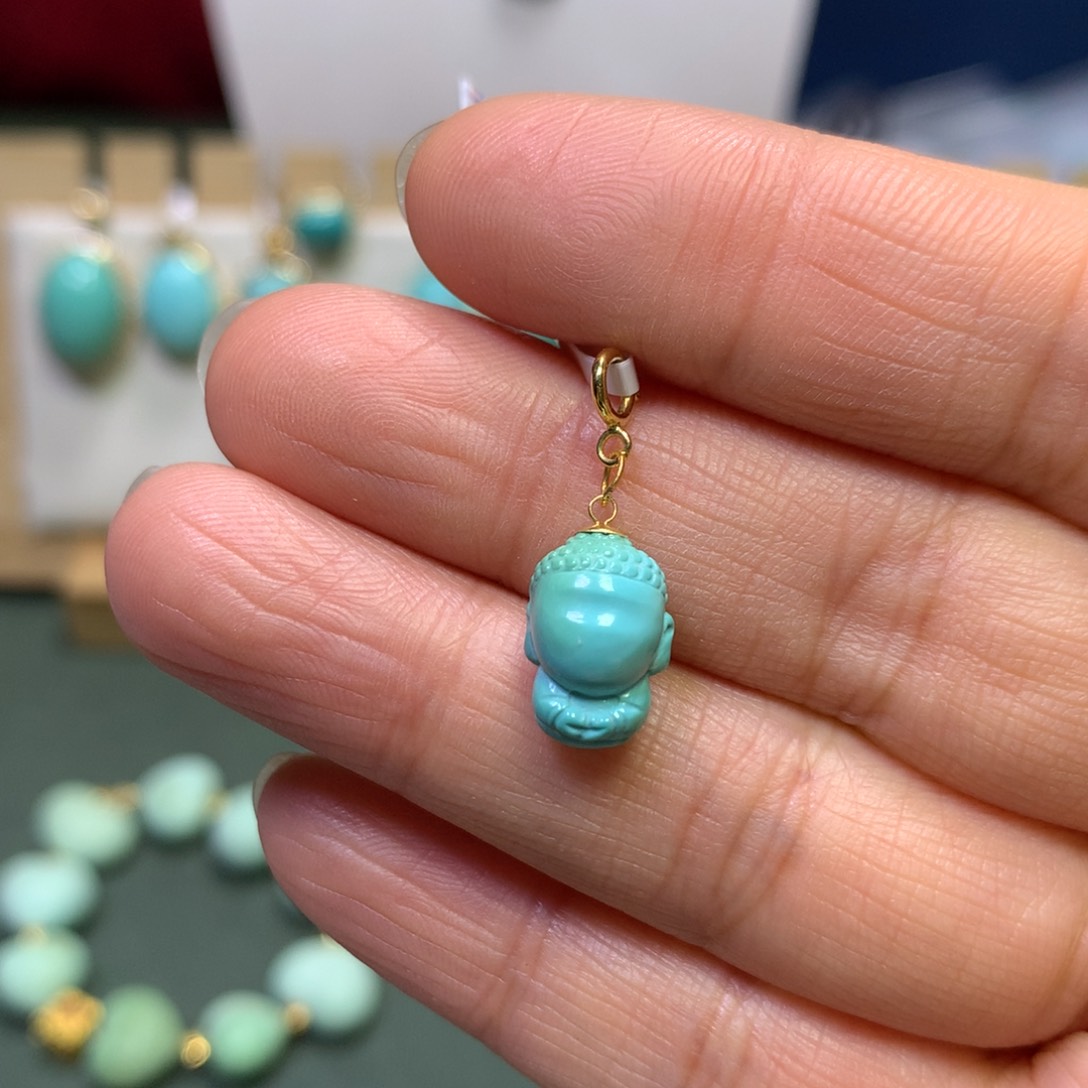 绿松石挂件18K金镶嵌