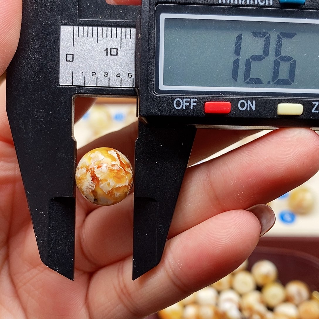 琥珀未镶嵌裸石蜜蜡