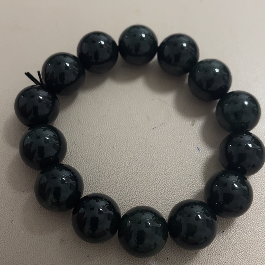 翡翠未镶嵌颈饰翡翠16