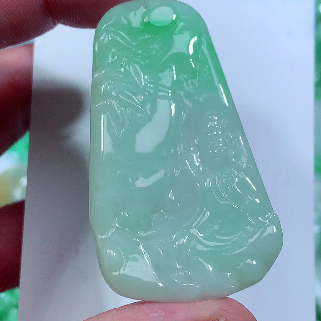 翡翠颈饰未镶嵌缅甸翡翠