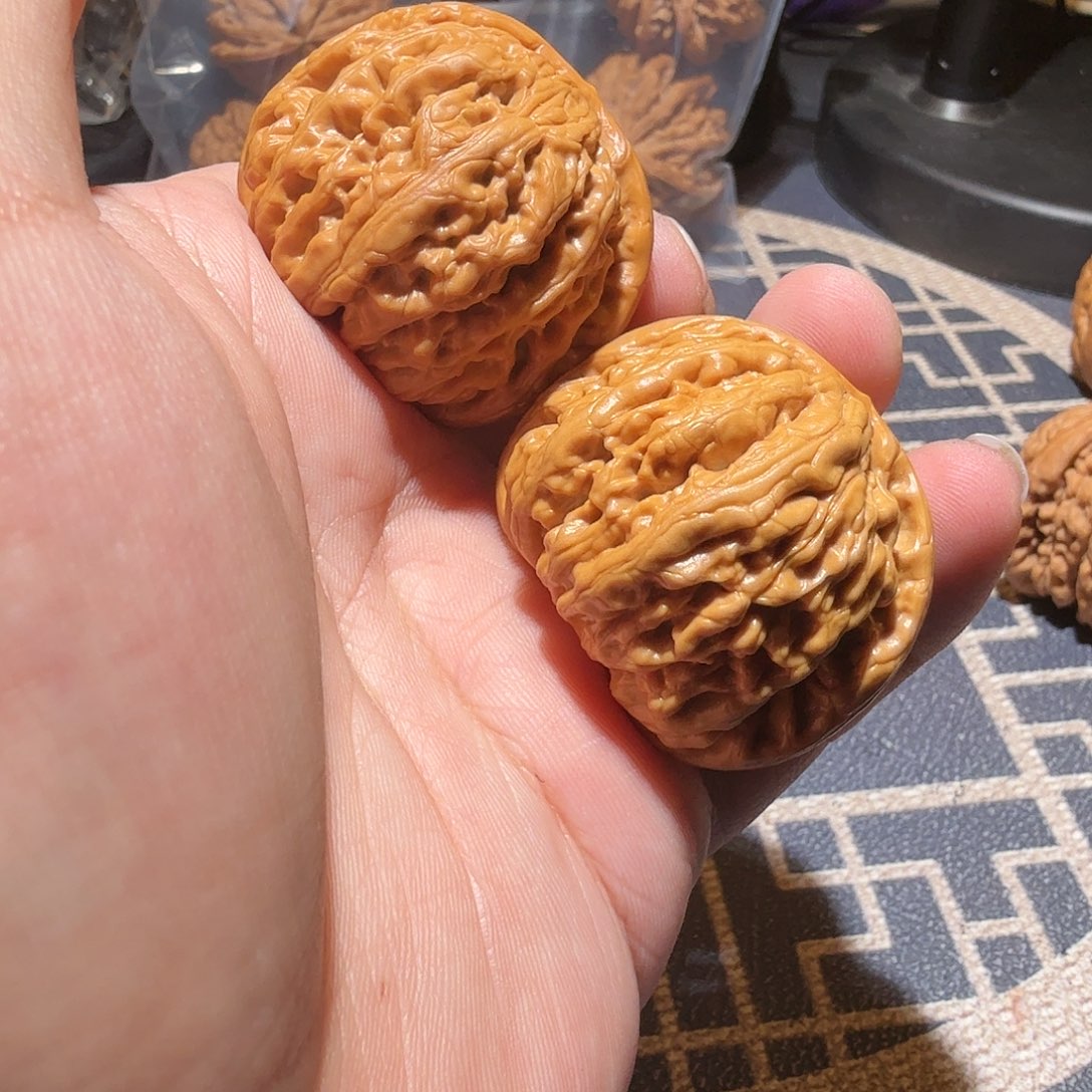 文玩核桃吊坠阳*平谷九龙