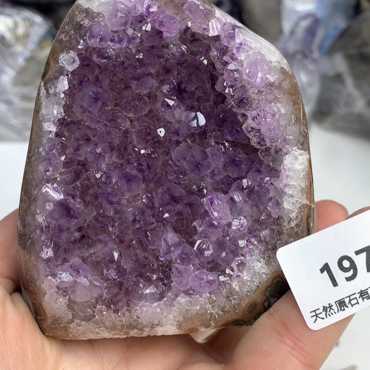 紫晶大型摆件（非配饰）未镶嵌