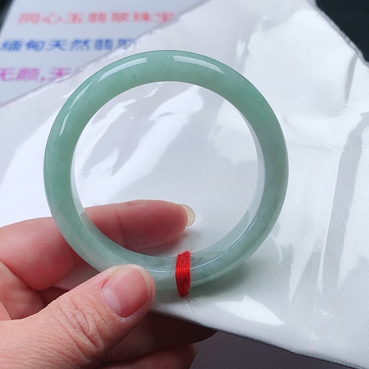 翡翠手镯未镶嵌翡翠030
