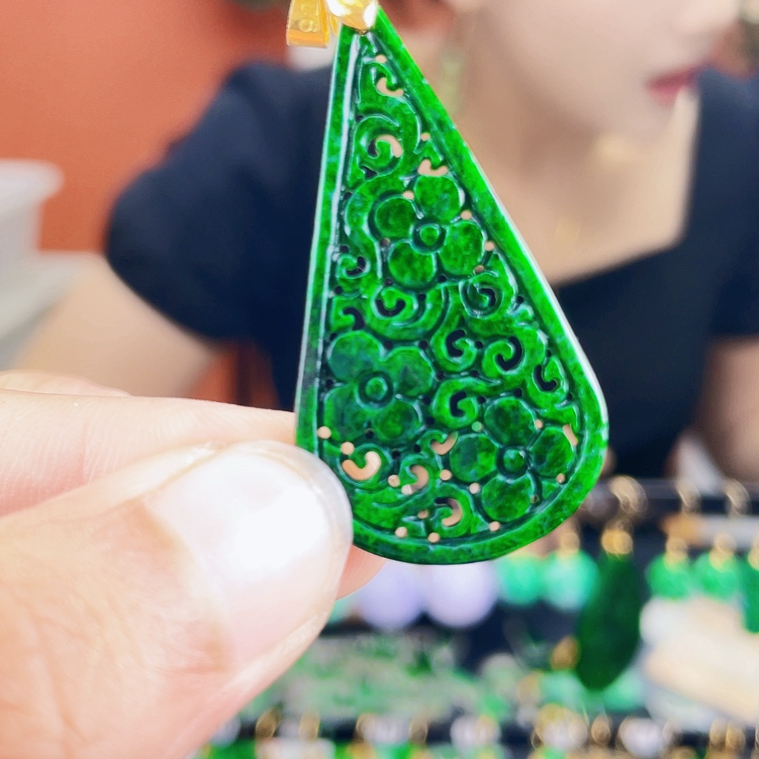 翡翠未镶嵌耳饰饰品