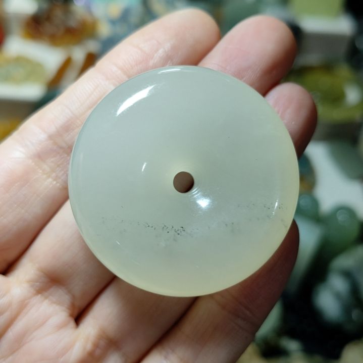 岫玉未镶嵌平安扣