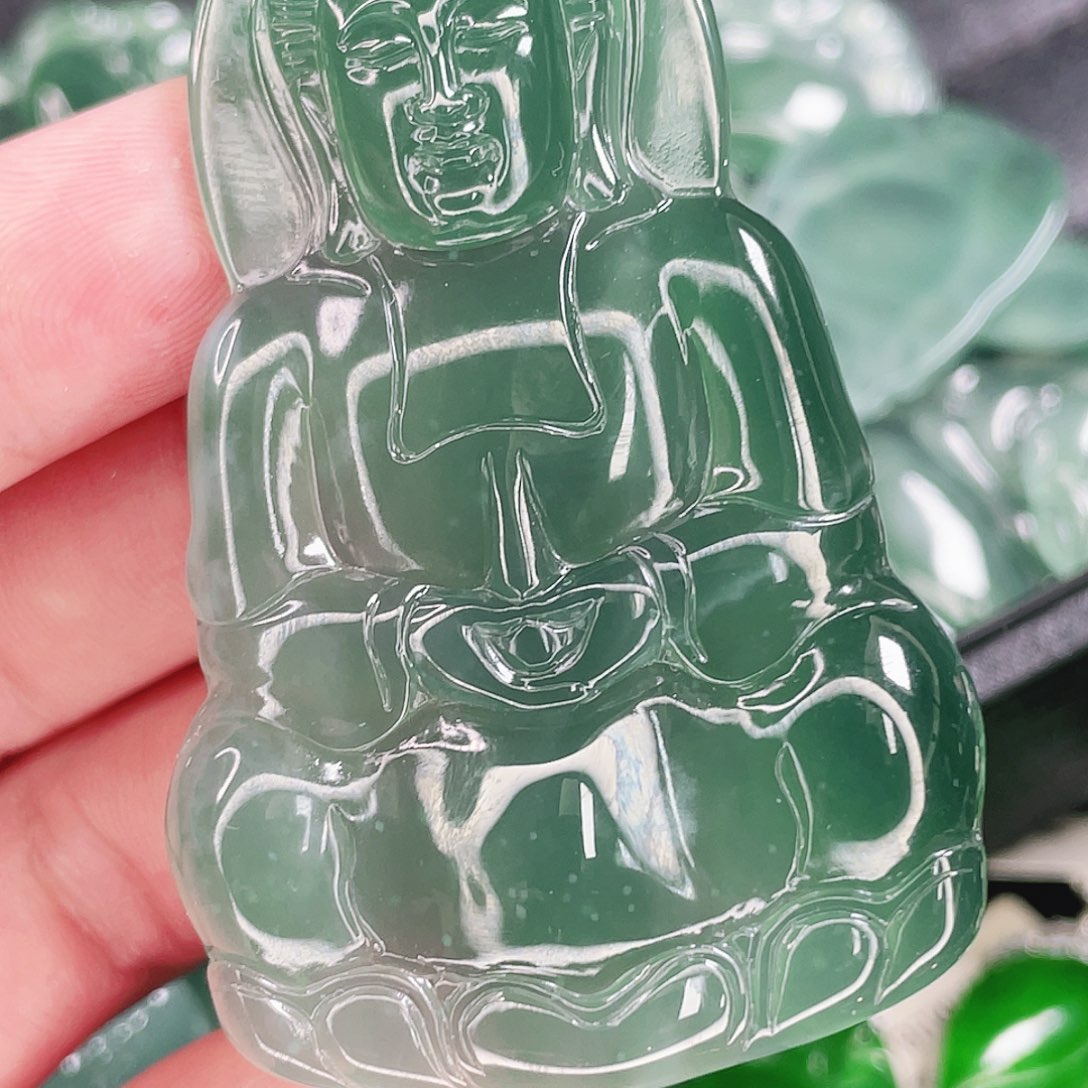 翡翠未镶嵌颈饰67