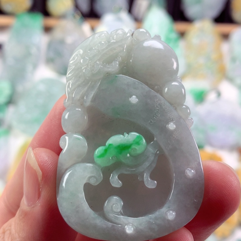 【闪购商品】翡翠吊坠(不含链)未镶嵌