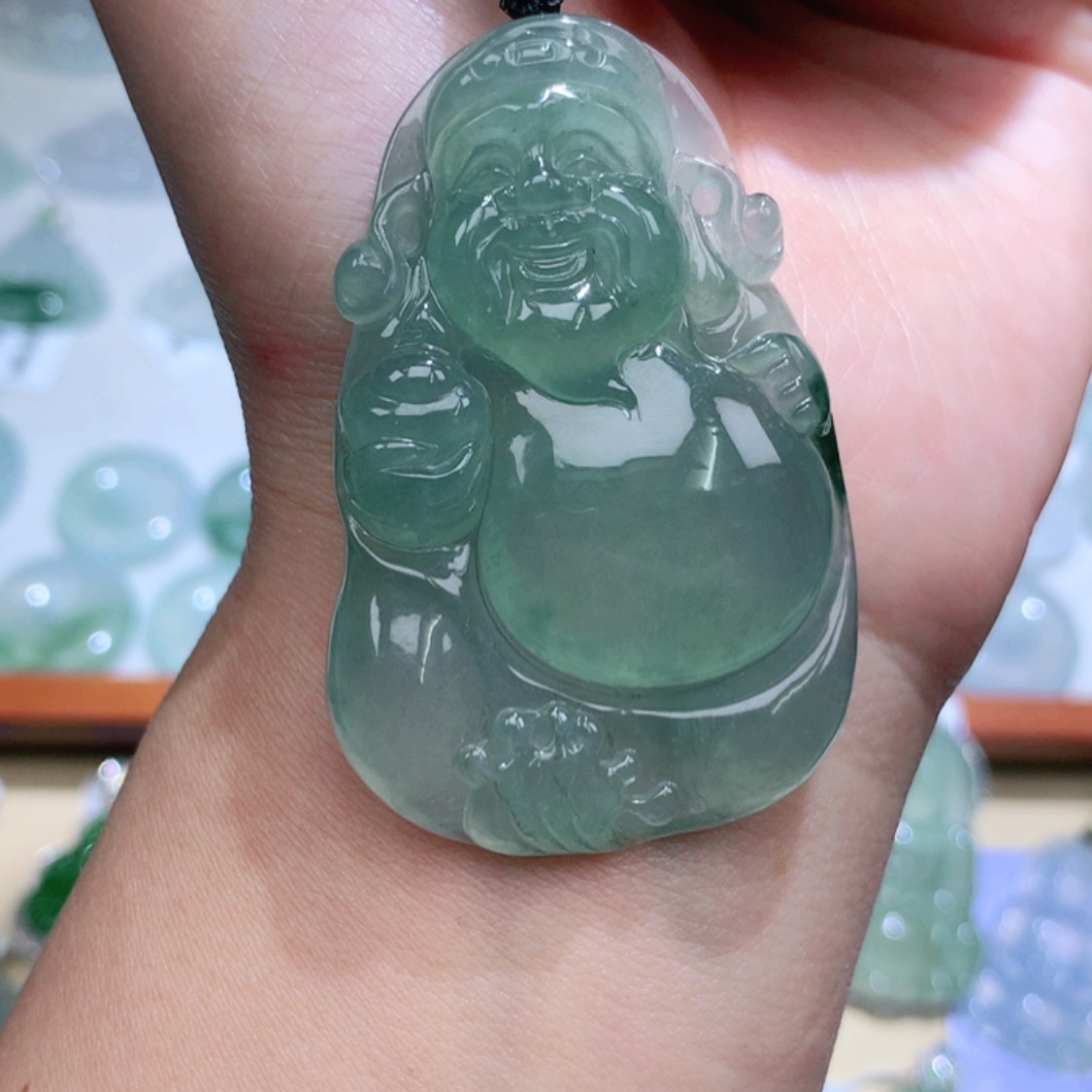 【闪购商品】翡翠颈饰未镶嵌财神爷