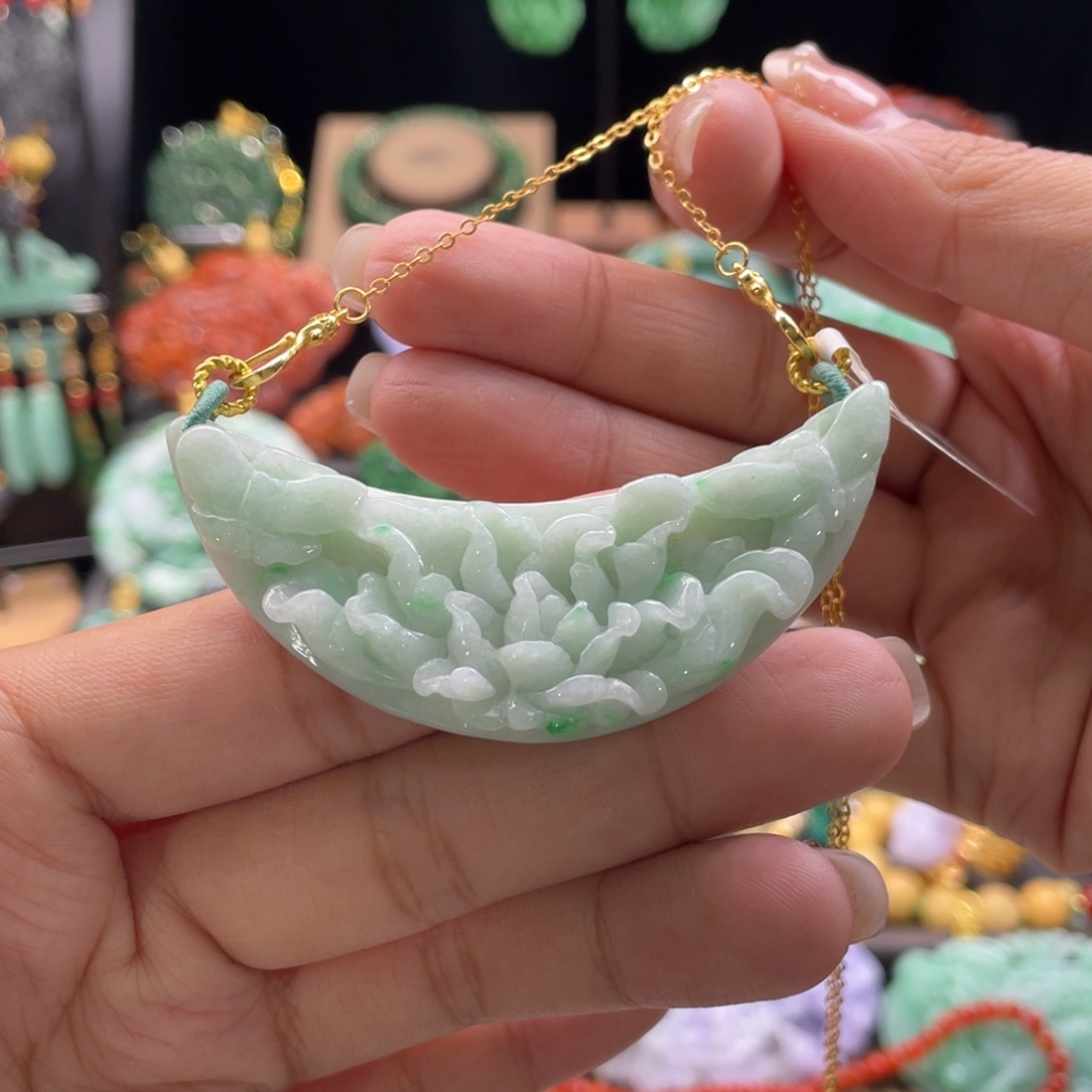 翡翠颈饰未镶嵌代编织