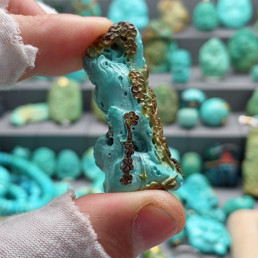 绿松石颈饰未镶嵌