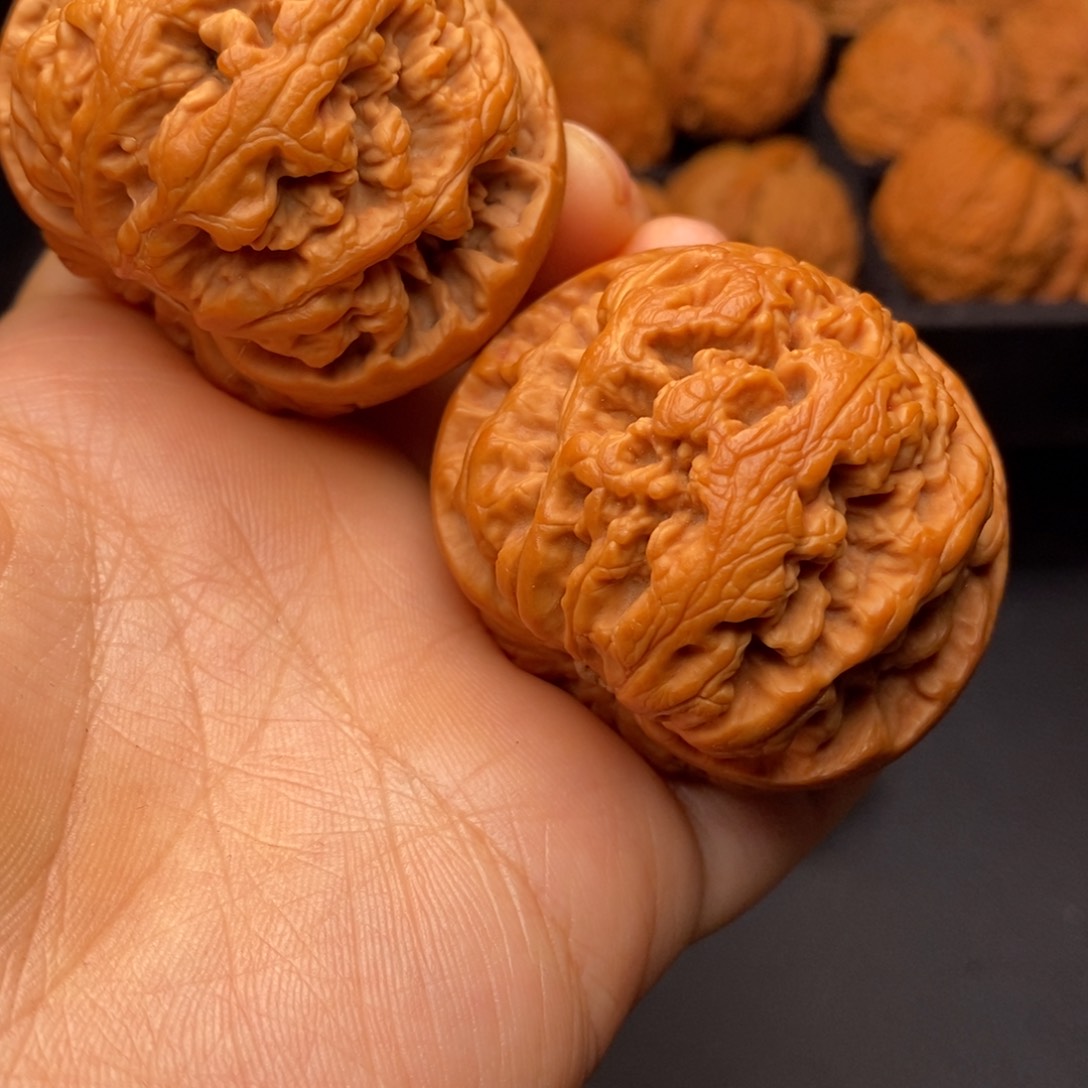 文玩核桃吊坠秦岭野生核桃