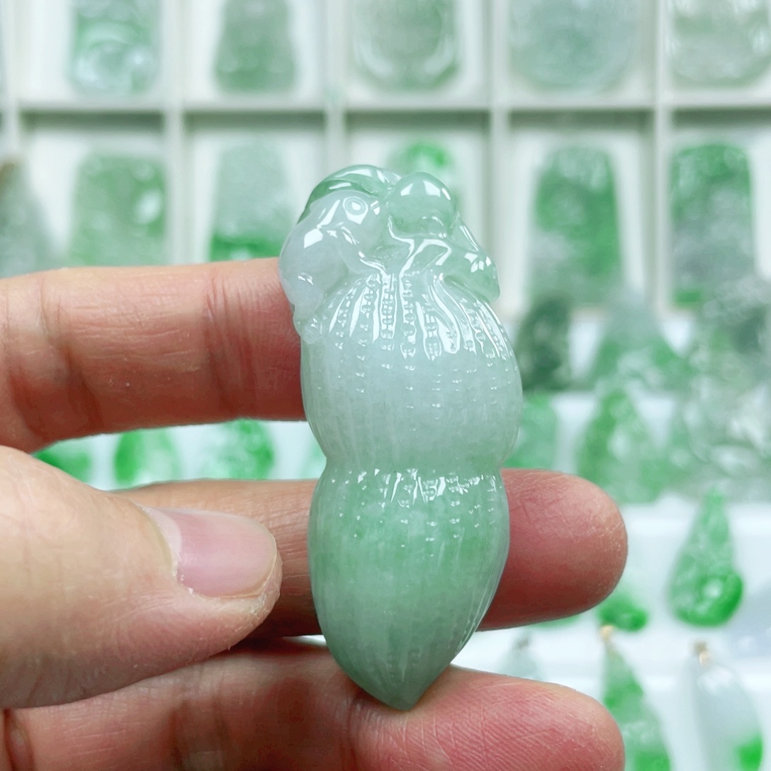 翡翠吊坠(不含链)未镶嵌