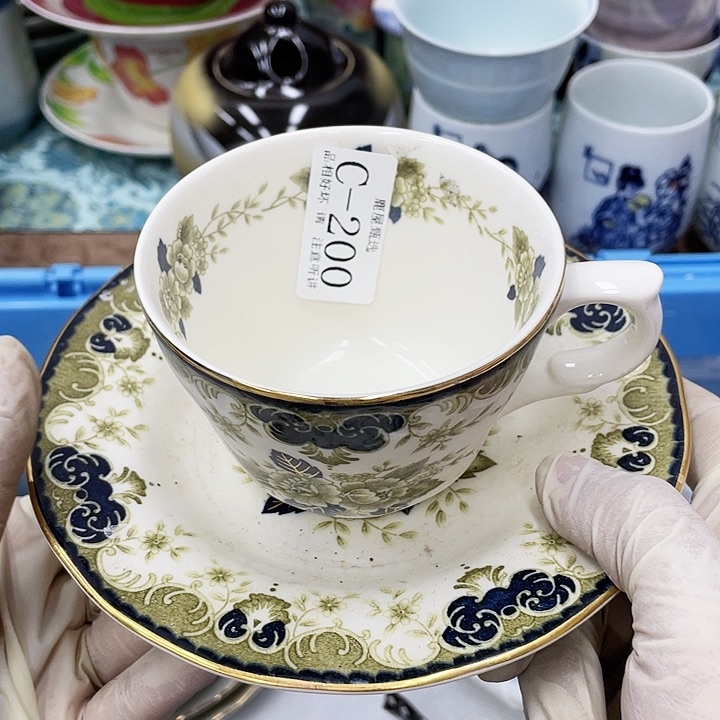 土***女200鹿屋家的美麗瓷器