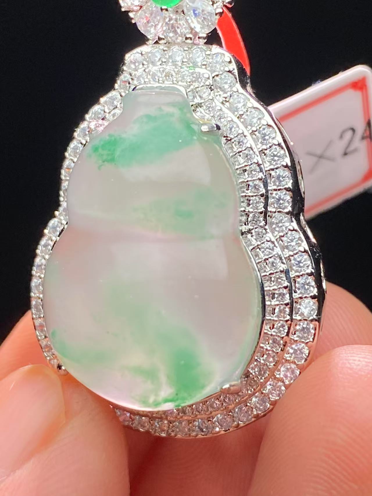 非洲翠冰飘花福禄吊坠