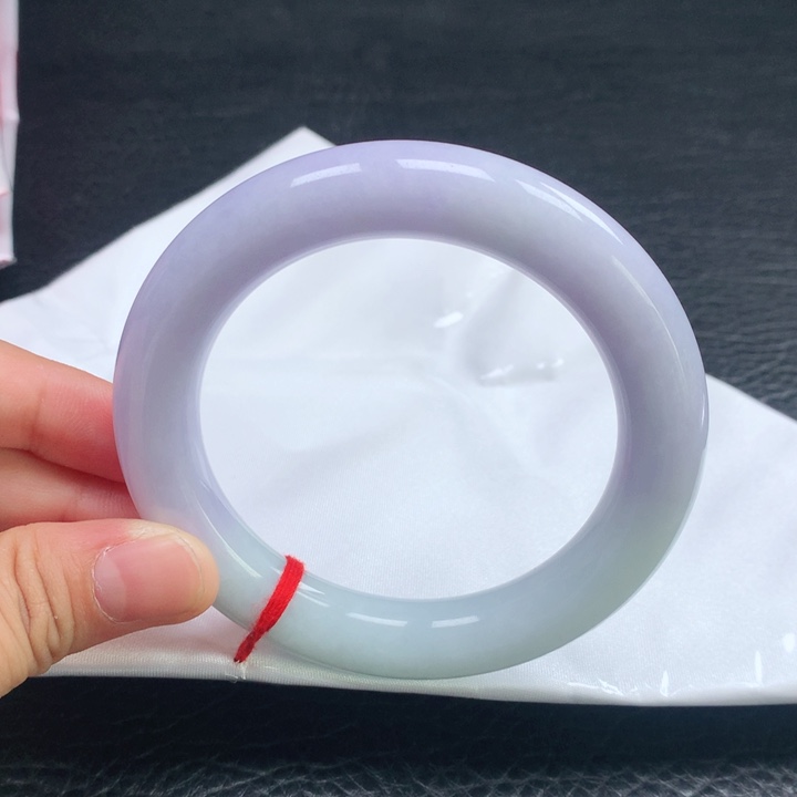 翡翠手镯（圆镯）未镶嵌58圈